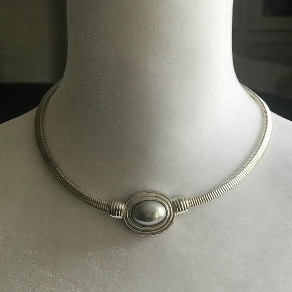 Christian Dior VTG 80s Silver Tone Choker & Earrings Set with Dior Gift Box - Picture 10 of 16